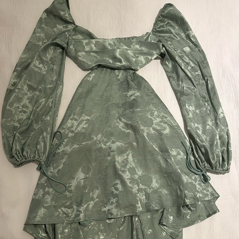 LUCY IN THE SKY silk green dress
